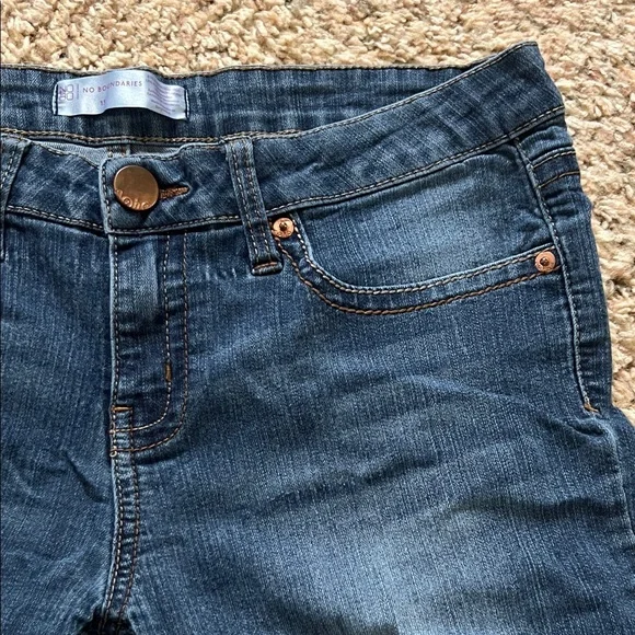 🔥4/$10 No Boundaries Dark Blue Boot Cut Jeans - Picture 2 of 4